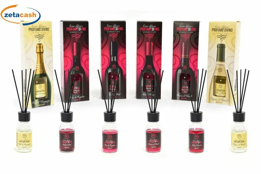 PROFUMO DIVINO CON BASTONCINI DI COTONE. 1 PROFUMO DIVINO CON BASTONCINI DI COTONE.